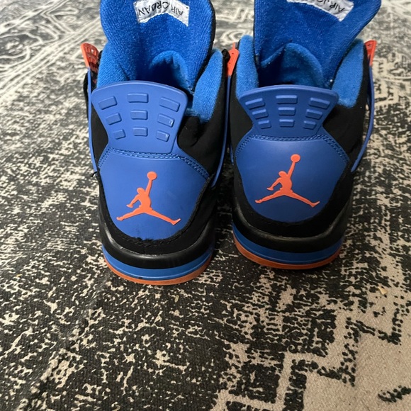 Rare Cavs Jordan 4 knicks colorway - Picture 5 of 5